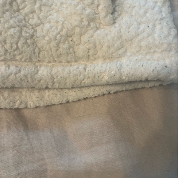 Gap white furry fleece pullover xl - Picture 9 of 9